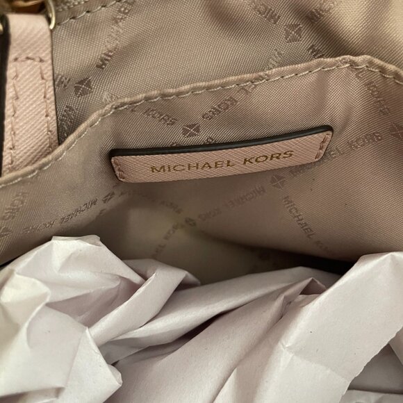 Michael Kors Blush Pink Saffiano Leather Crossbody Shoulder Bag Gold Hardware - Picture 2 of 8